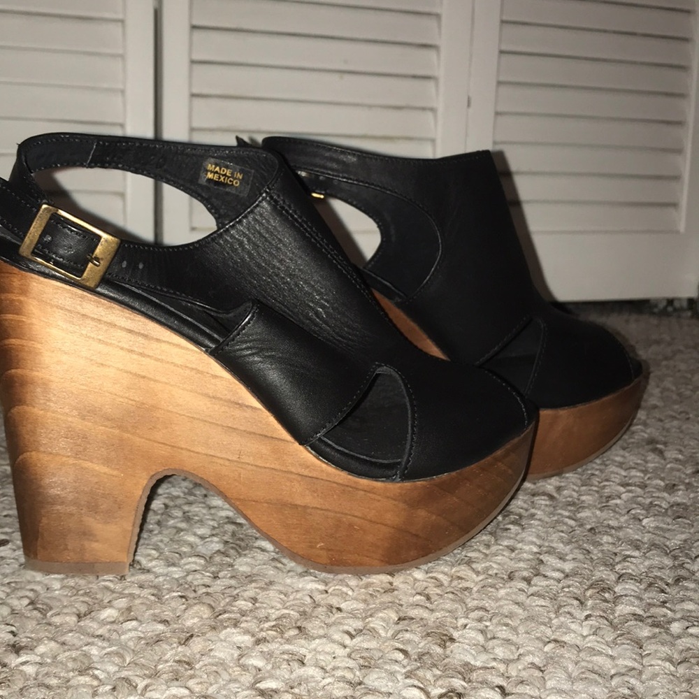 Black and Tan wedges